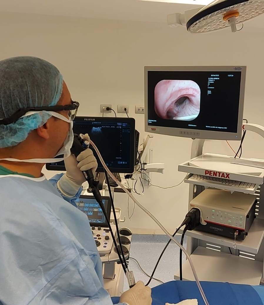 Broncoscopio flexible para diagnóstico endoscópico de las vías respiratorias